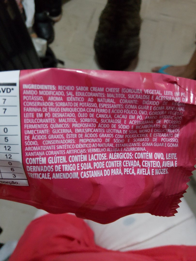 Bolinho de Chocolate com Recheio Sabor Cream Cheese