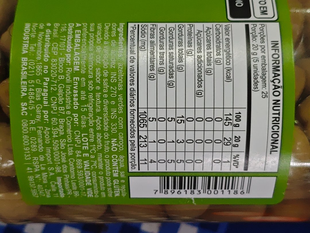 Azeitonas verdes com caroço